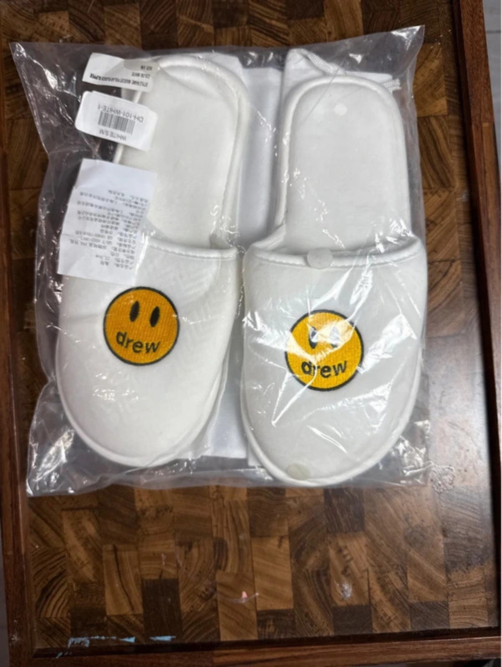 Drew House Mascot Slippers Mens S M White Justin Bieber Smiley House Shoes NWT